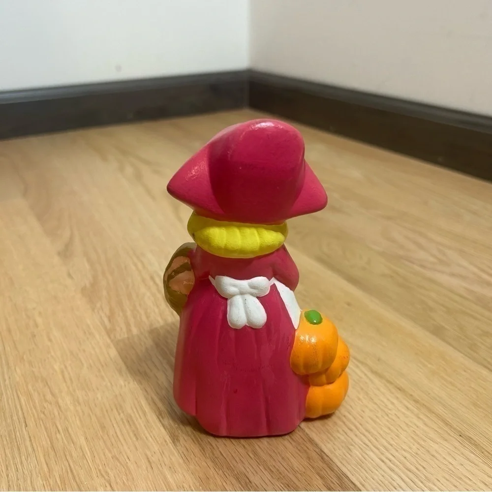 Vintage Pilgrim Ceramic Doll Figure Pink Fall Thanksgiving Pumpkin
